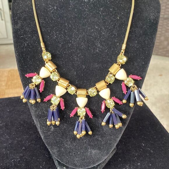 Ann Taylor Whimsical Statement Necklace Gold Tone Rhinestone People Children - Picture 3 of 6